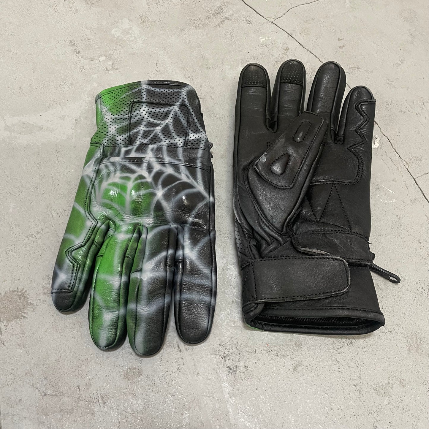 leather gloves2