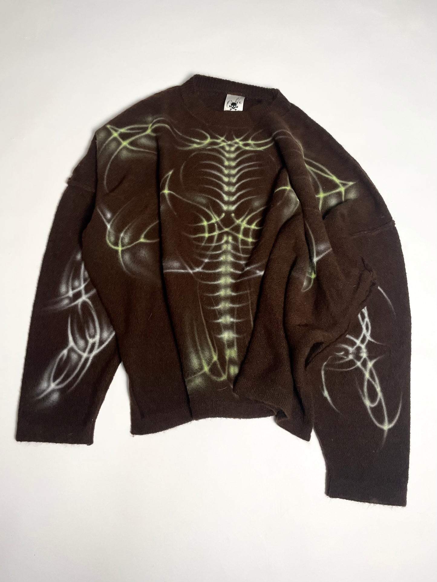 “Skeleton” knit