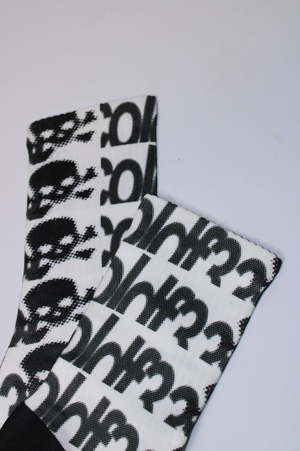 logo socks
