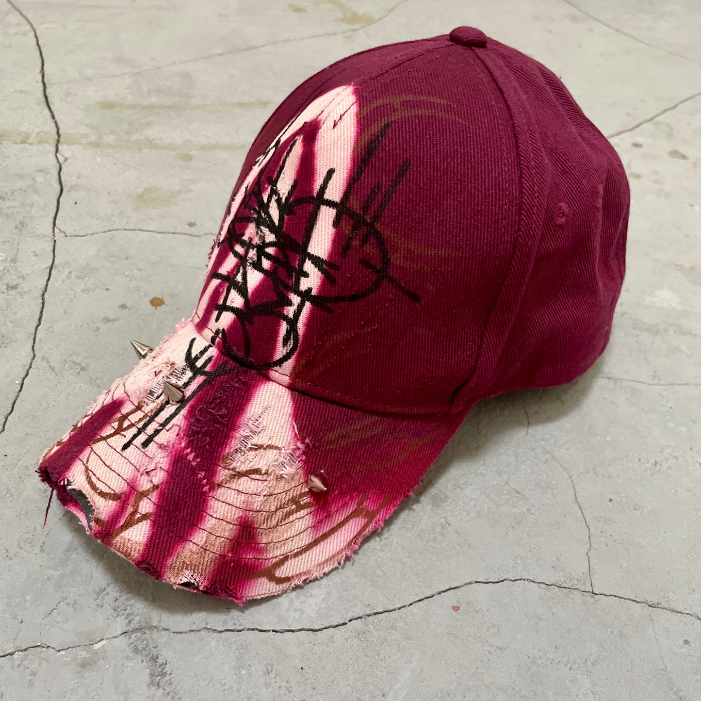 spikes cap2