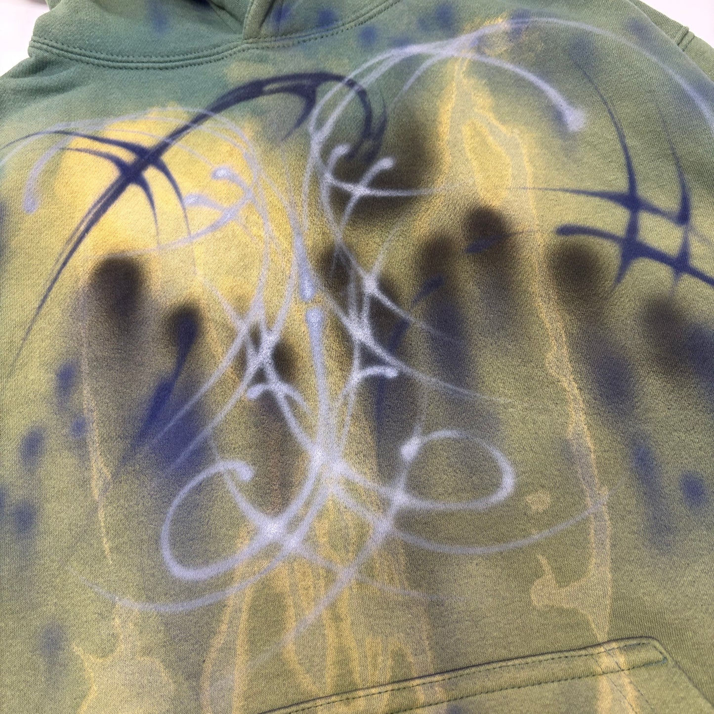 "gothic gate"hoodie