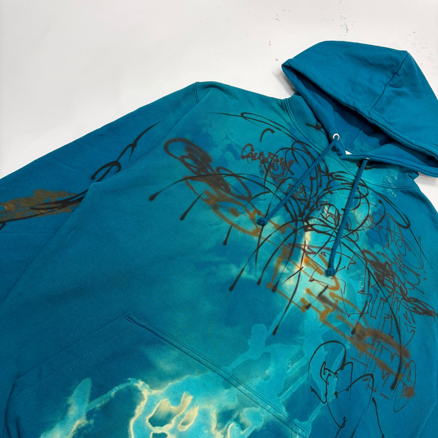 turquoise stripe sleeve