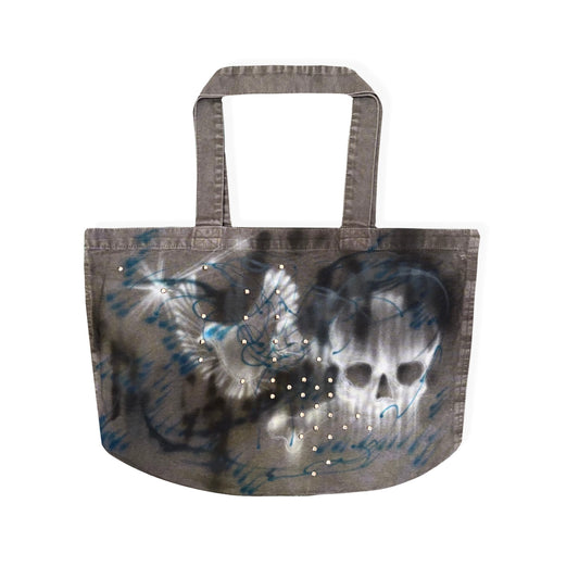 dream goes on tote bag