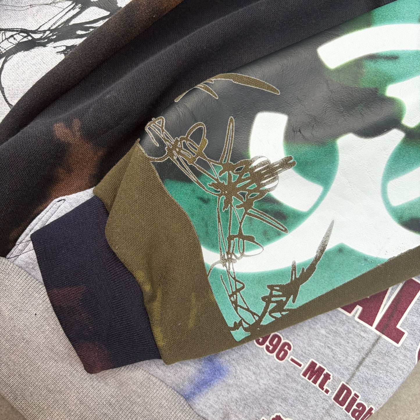 RECONSTRUCTED SWEATSHIRT 2