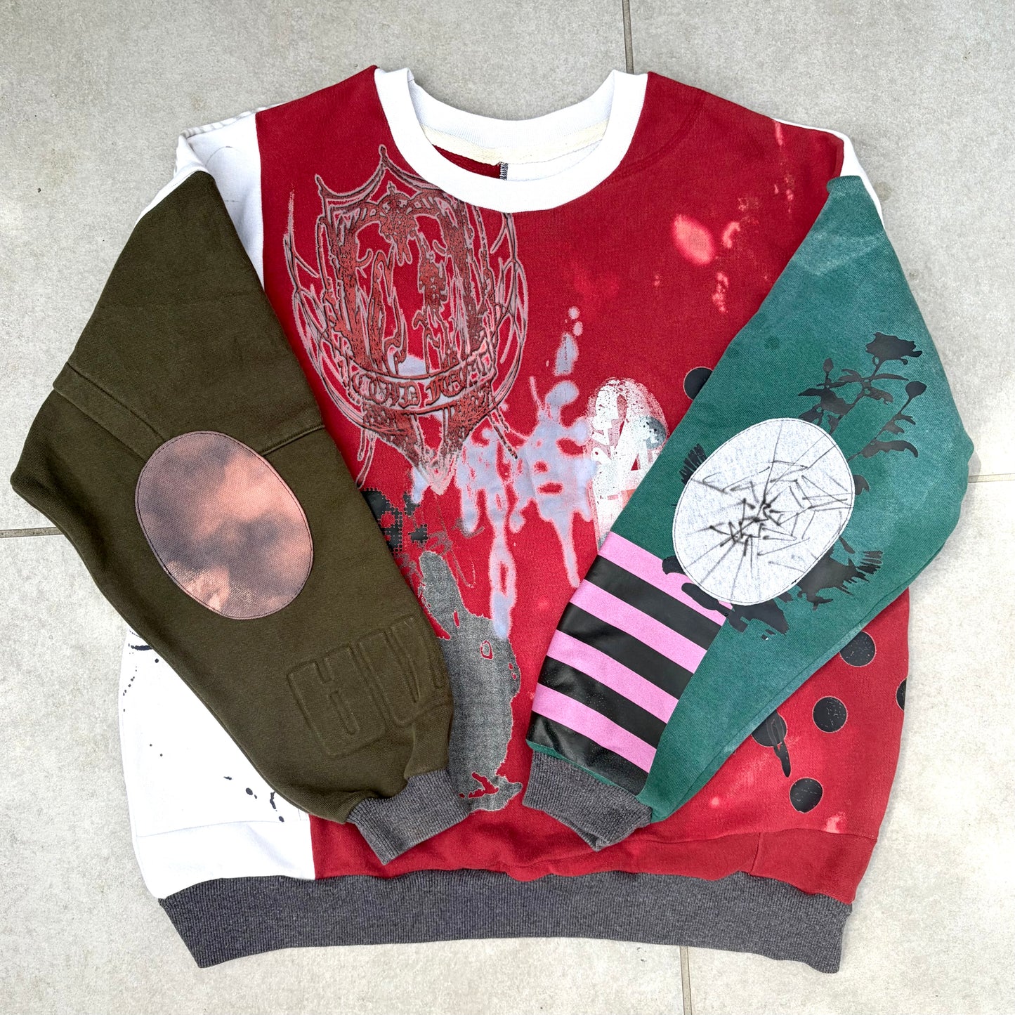 RECONSTRUCTED SWEATSHIRT 1