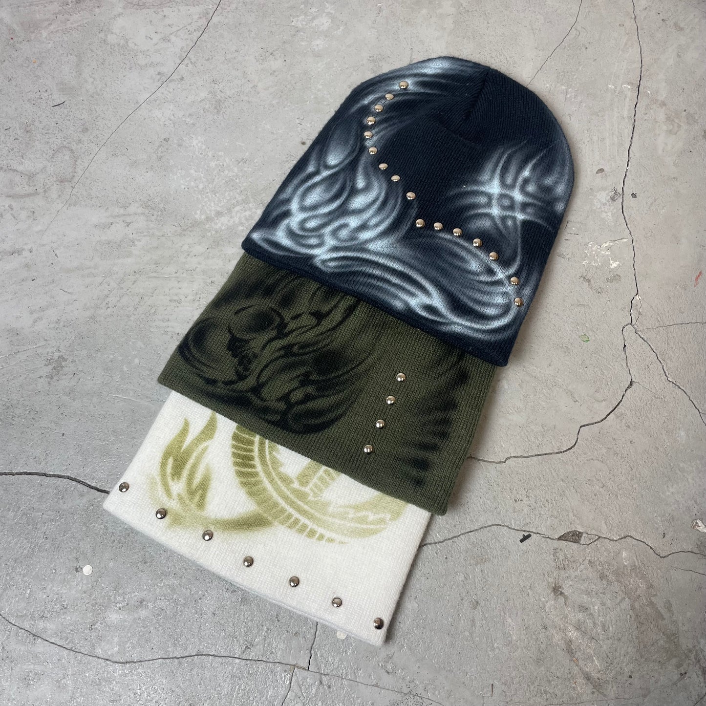 Studded beanies 2025.01