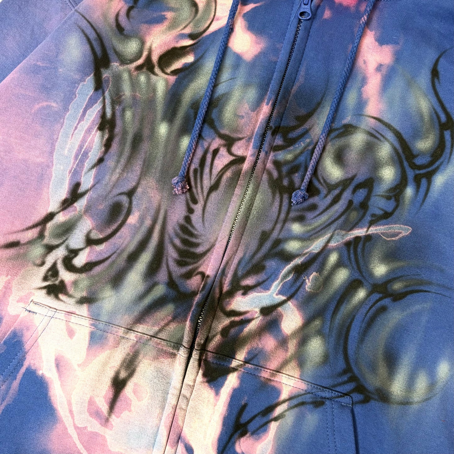 "(purple)flaming skulls "